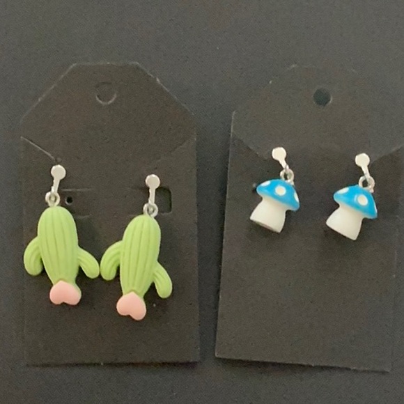 Handmade fun clip on earrings. - Picture 3 of 3